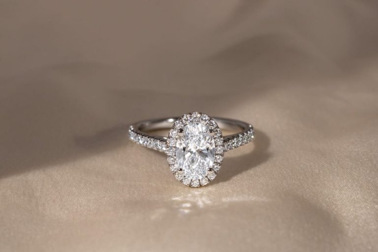 How Can You Click the Radiance of Your Diamond in Photos? Tips Inside!